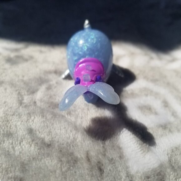 Hatchimals Pixie Riders Glider Figure Narwhal Blue Iridescent Glitter - Picture 4 of 6
